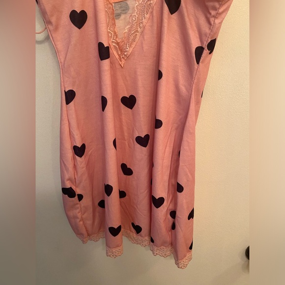 XS Pink Heart Lace Lingerie Dress With Matching Thong - Picture 9 of 10